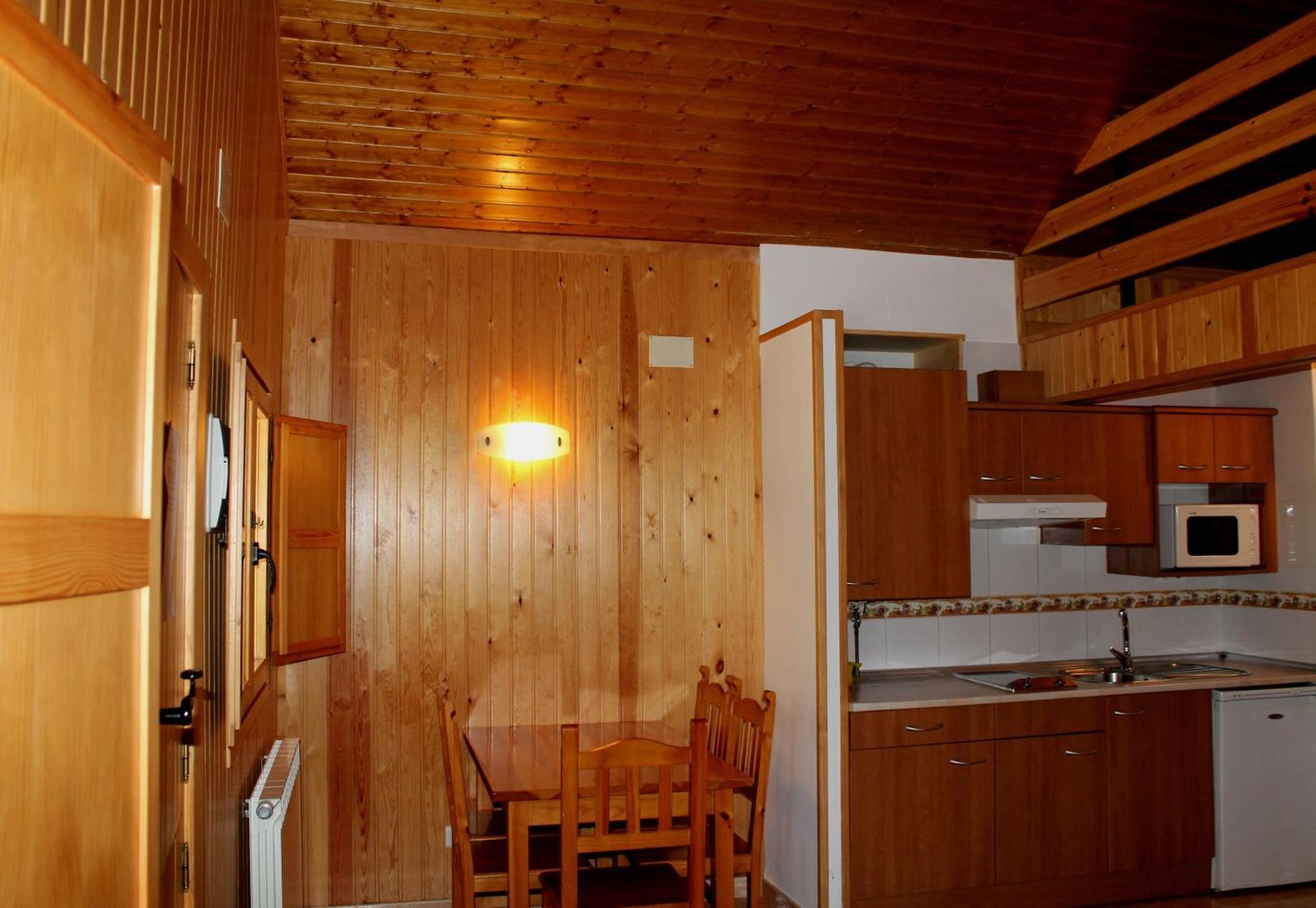 Hotel Camping Pineta Bielsa Habitación foto